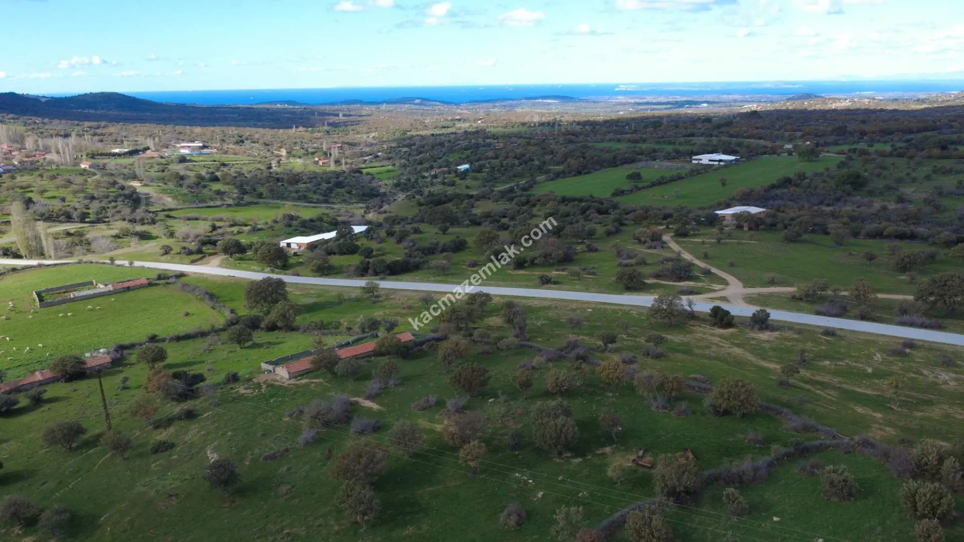 أرض للبيع برقم parcela 751 في قرية يايلاجيك في تشاناكالي إزينه